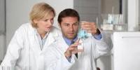Mid-Level Scientists Most Likely to Use New Research Tools