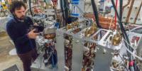 Seeing Atoms and Molecules in Action with an Electron 'Eye'