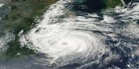 La Niña-Like Ocean Cooling Patterns Intensify Northwestern Pacific Tropical Cyclones