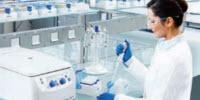 Proper Pipetting Posture Prevents Muscle Strain During Work