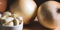 Study Finds Onion and Garlic Consumption May Reduce Breast Cancer Risk